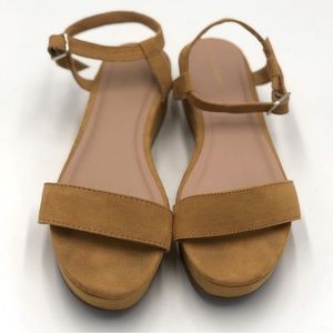 Women’s Yellow Heels